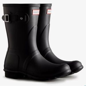 Hunter Original Short Boots + fleece boot socks